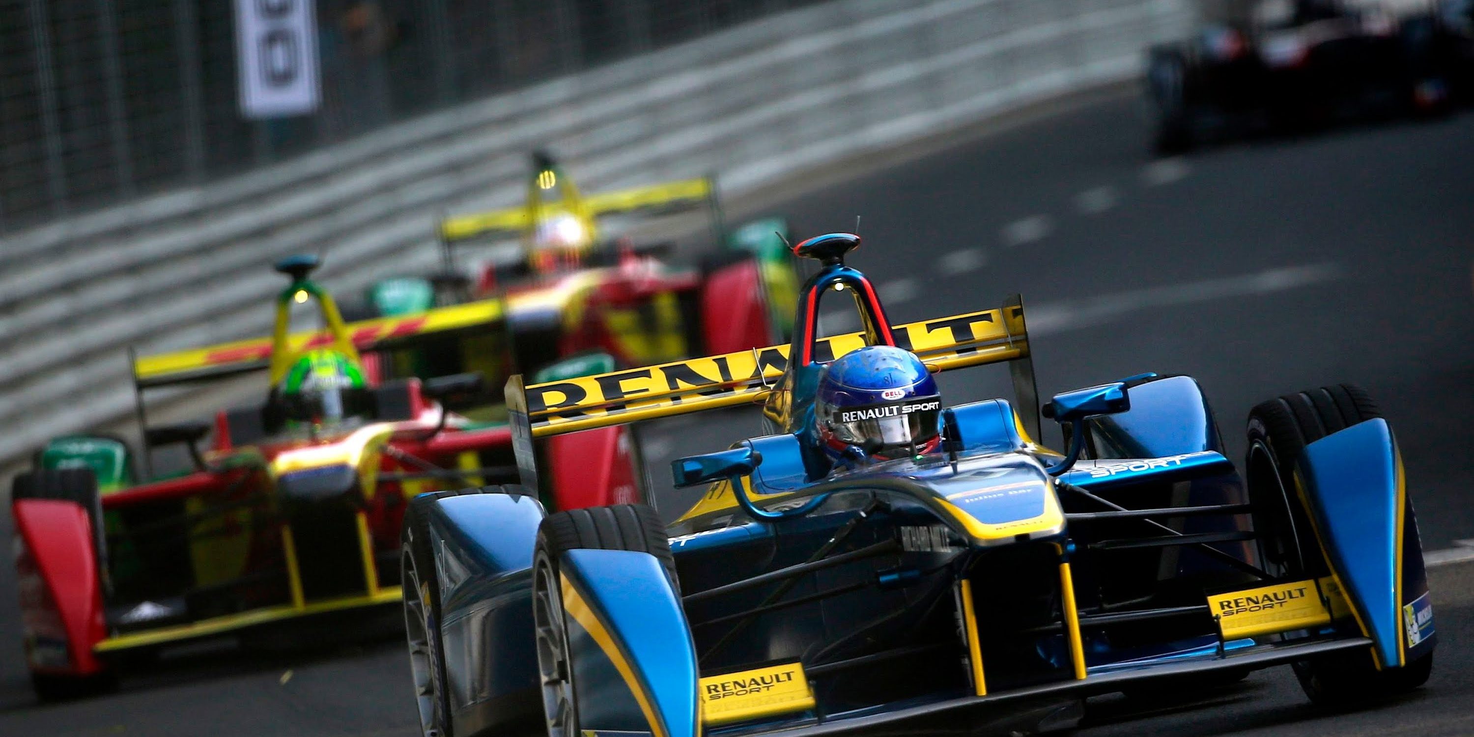 Organizaciones ciudadanas le paran los carros a paso de Fórmula E por Parque Forestal