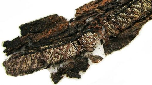 Arqueóloga descubre la palabra ‘Alá’ en restos de vestimenta vikinga del siglo IX