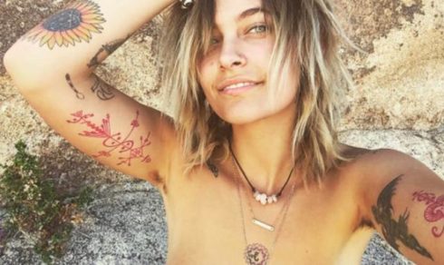 Paris Jackson comparte delicado topless en Instagram