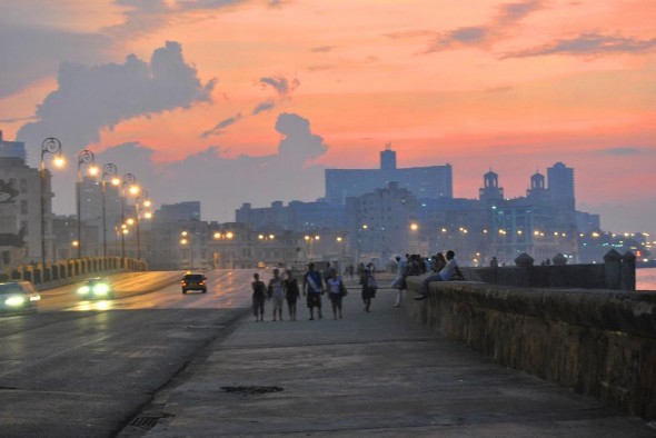 Cuba: Reabre el emblemático Malecón de La Habana tras reparación de los daños del huracán Irma
