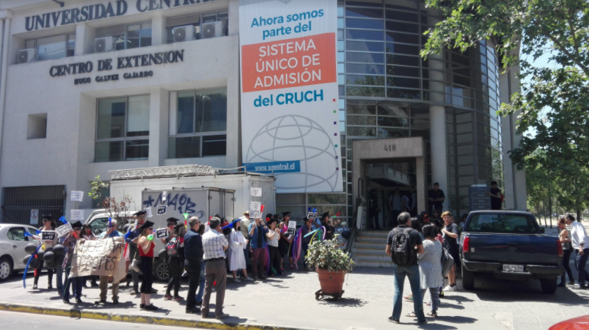 Docentes de la U. Central concluyen huelga tras 11 días