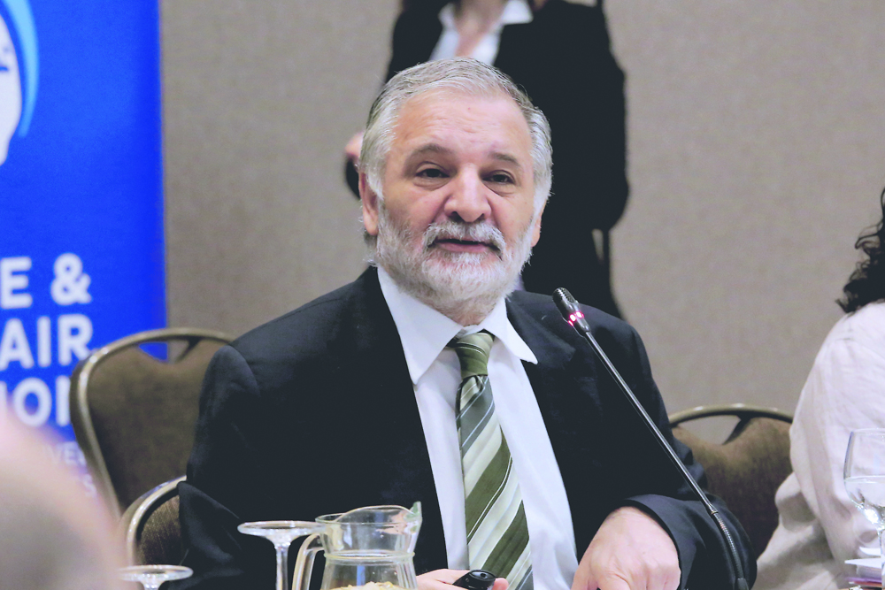 Parlamentarios exigen a vicepresidente de Corfo que explique acuerdo con Soquimich para explotar litio