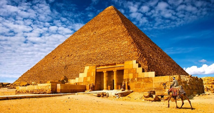 Arqueólogos descubren un nuevo vacío en la Gran Pirámide de Giza usando física de partículas