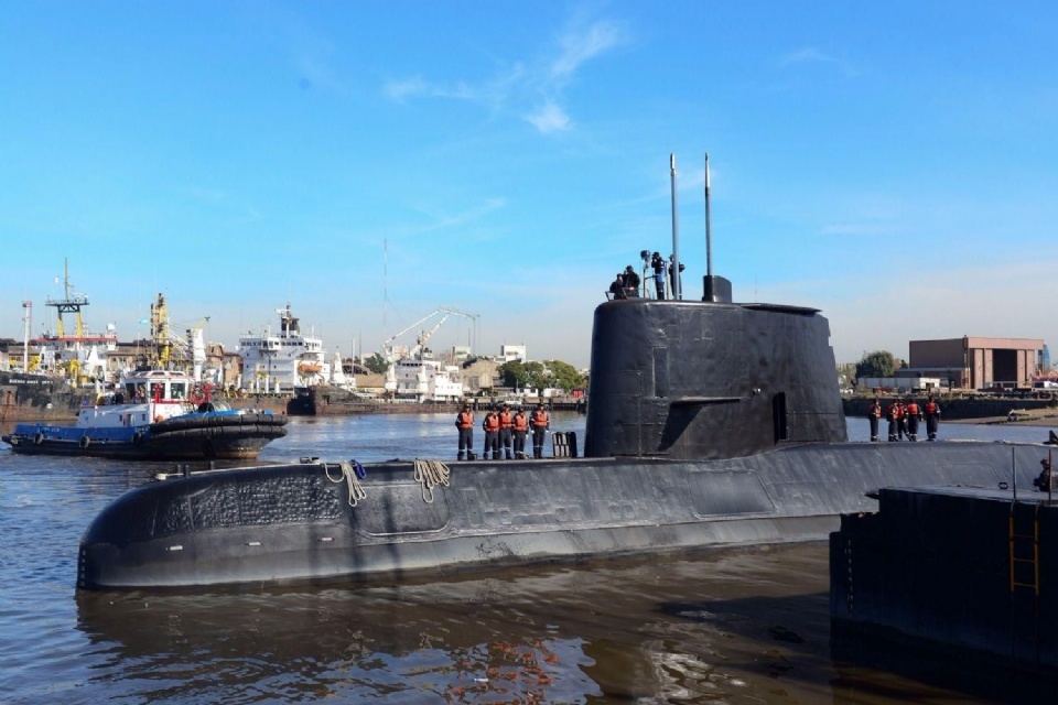 Argentina: la Armada no puede precisar cómo está la tripulación del submarino desaparecido