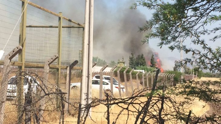 Incendio forestal en Til Til logra avanzar hasta las cercanías de cárcel de Punta Peuco