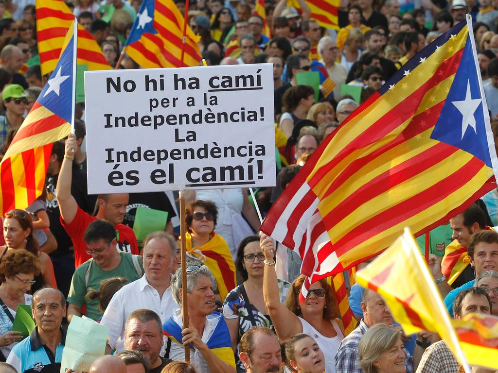 Elecciones en Cataluña: Independentistas revalidan mayoría absoluta en el Parlament