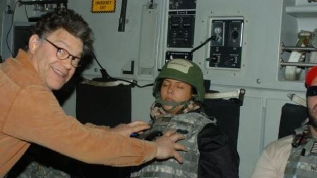 Un senador de EE.UU. se disculpa por acoso sexual tras escandalosa foto