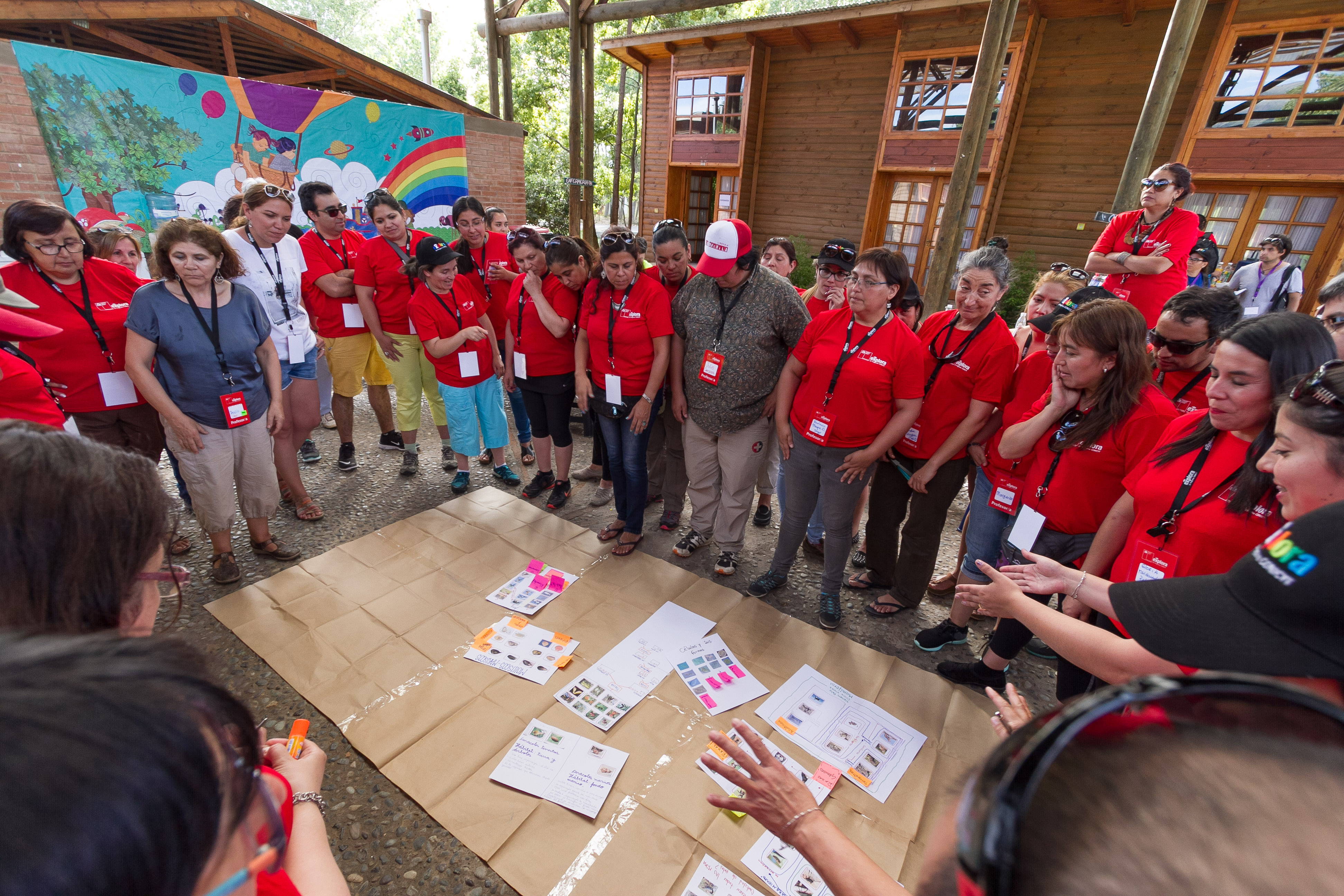 U. de Chile y Explora de Conicyt convocan a campamentos de educación en ciencia para profesores de todo el país