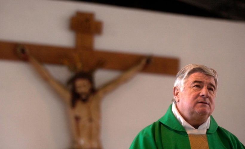Tras cumplir «condena» de la Iglesia por abusos a menores, sacerdote Cristián Precht podrá volver a celebrar misa en público