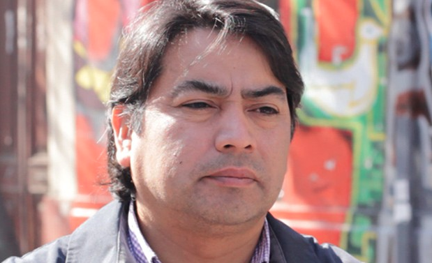 Conflicto Estado–Mapuche: Pedro Cayuqueo descarta “aquel cuento que Piñera es peor opción que Bachelet, Lagos o Frei”