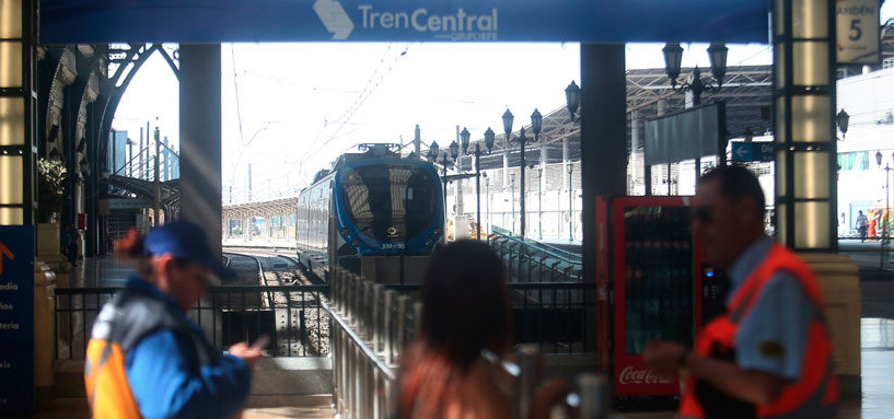 Continúa huelga de Tren Central y sindicato acusa al Gobierno de “amedrentamiento”