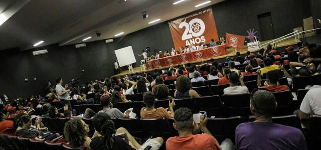 20 años del Movimiento de Trabajadores Sin Techo en Brasil: «Un pueblo sin miedo, sin miedo de luchar»