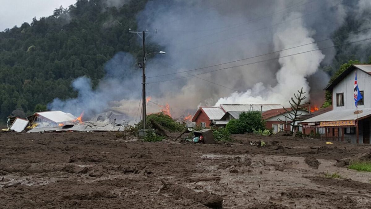 Aluvión en Chaitén: 3 muertos y 15 desaparecidos