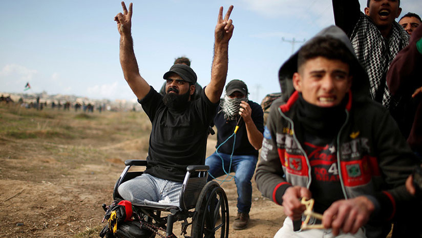 Fuertes imágenes: Un activista palestino discapacitado es asesinado por Israel