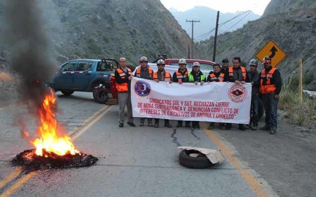 Denuncian conflicto de interés tras anuncio de cierre de mina subterránea en la División Andina de Codelco