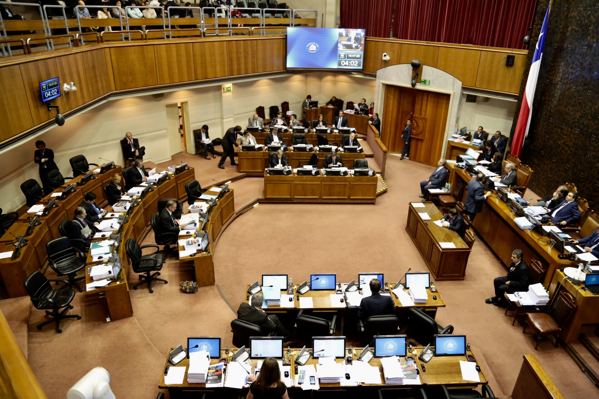 Senado acepta por unanimidad legislar sobre el uso de bolsas plásticas