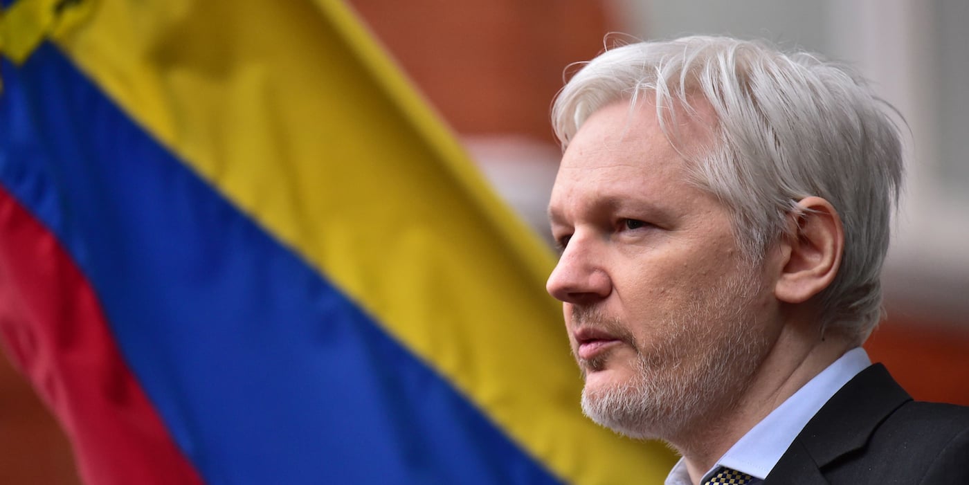 Reino Unido informa qué es lo que debe hacer Assange para ser libre