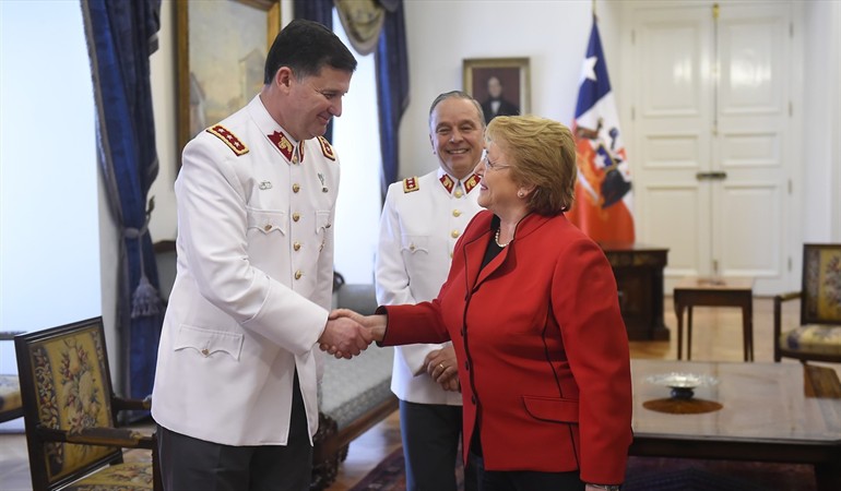 Revelan cuestionados antecedentes de Ricardo Martínez, nuevo Comandante en Jefe del Ejército