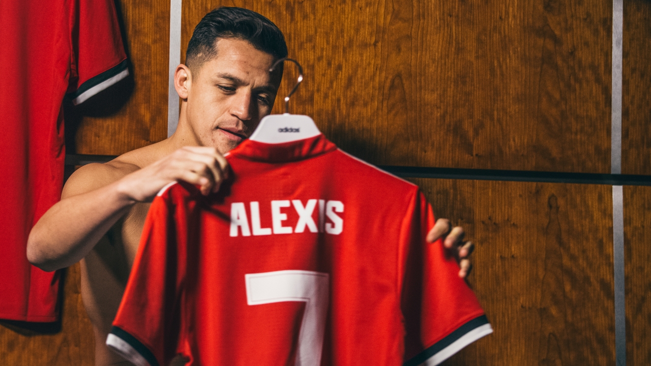 Dupla estelar: Alexis elogia a Mourinho en sus primeras declaraciones como jugador del Manchester United