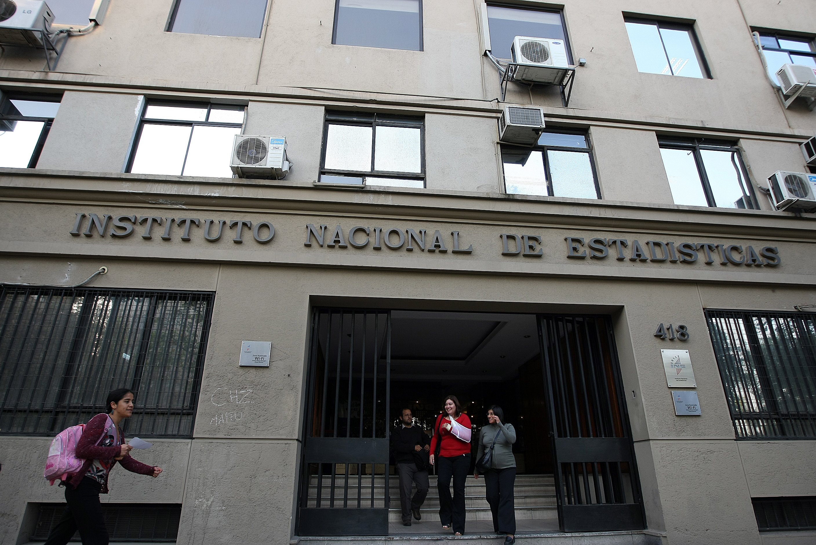 Funcionarios del INE denuncian despidos injustificados y «pésimo clima laboral» en la institución