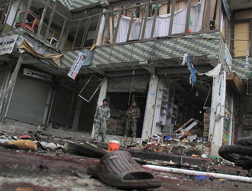 Afganistán: Talibanes atacan de nuevo el Hotel Intercontinental de Kabul y dejan una veintena de muertos