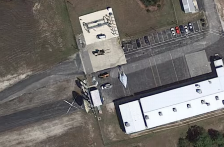 (Video) Misterioso objeto revelado por Google Earth sería avión espía hipersónico de Estados Unidos