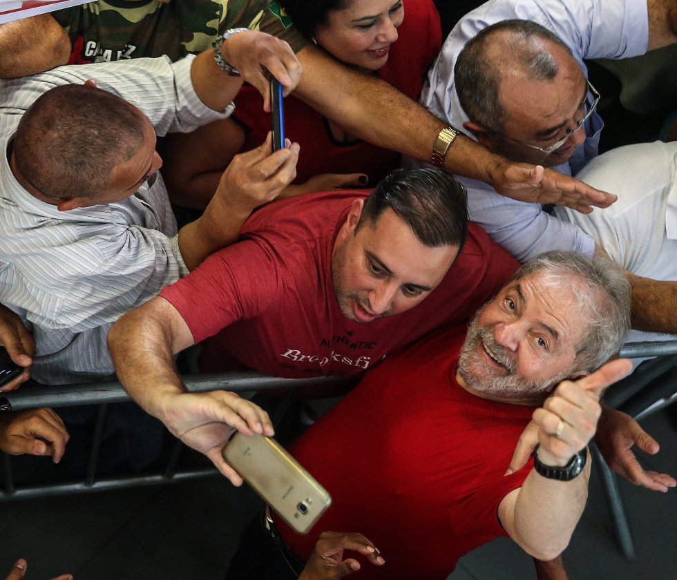 Brasil: refuerzan la estrategia de la defensa de Lula para evitar la prisión