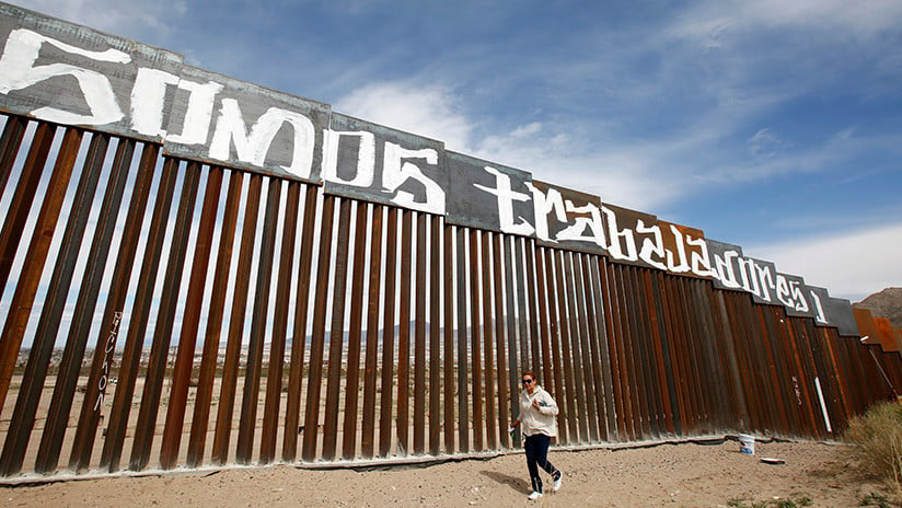 Según Trump, México puede pagar el muro «a través del TLCAN»