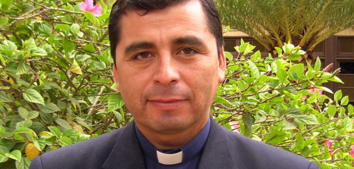 Iquique: Justicia confirma sobreseimiento a ex obispo acusado de estupro