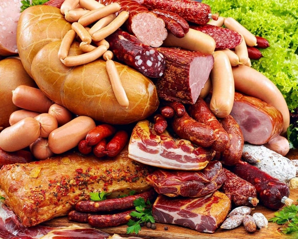 Investigación asegura que consumir 9 gramos de carne procesada al día aumenta el riesgo de cáncer