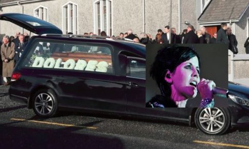 Clips | Así de emotivo fue el funeral de la estrella The Cranberries Dolores O’Riordan