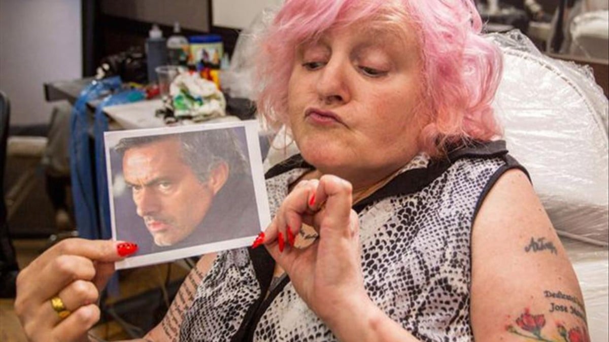 Una mujer se hace ¡35 tatuajes de Mourinho!