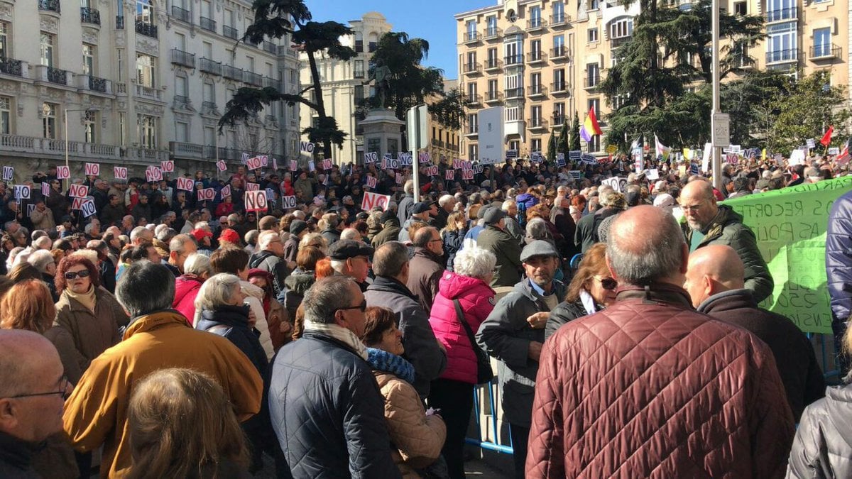 España: Miles de pensionados se manifestaron contra la privatización de las jubilaciones