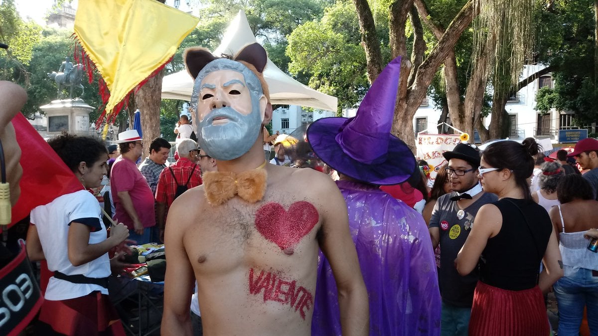 Brasil: el apoyo a Lula y su candidatura se cuela en los carnavales