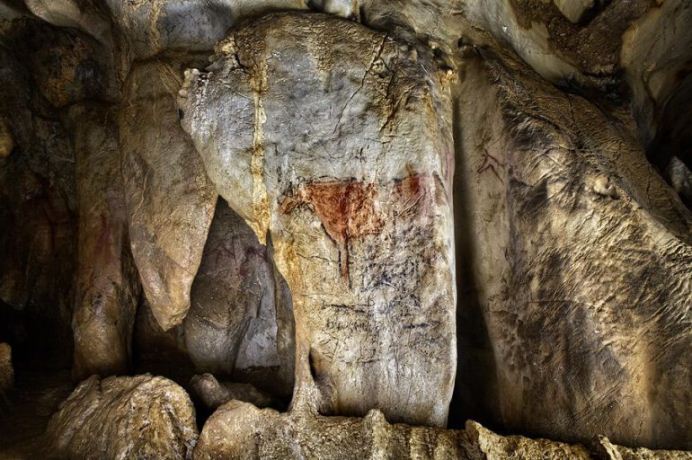 Hallazgo de pinturas rupestres y conchas decoradas revela que los Neandertal también eran artistas