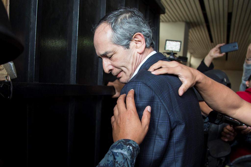 Guatemala: Arrestan al ex presidente Álvaro Colom por corrupción en el caso «Transurbano»