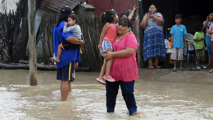 Argentina: incendios e inundaciones dejan miles de evacuados