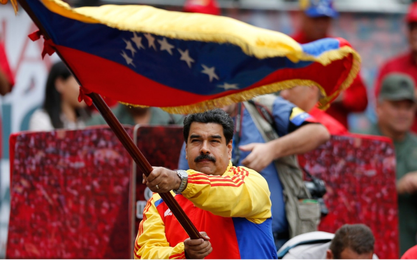 Venezuela: Maduro propone «megaelecciones» y parte de la oposición se postulará
