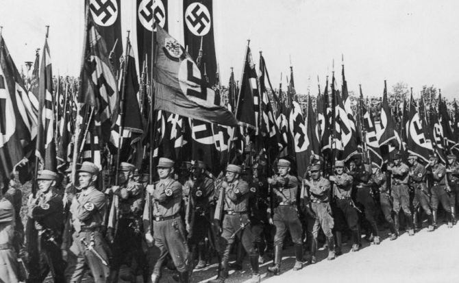 Polonia busca a 1600 nazis acusados de crímenes de guerra