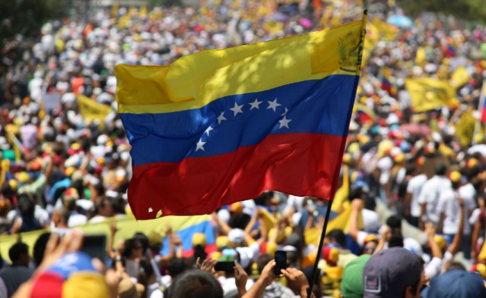 Posible intervención de EE.UU tiñe negociación de paz entre Gobierno venezolano y oposición