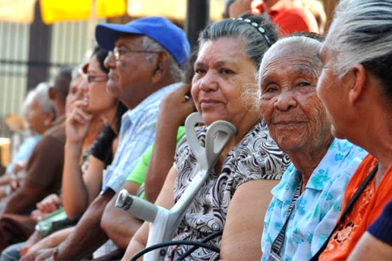Valdivia: Estudio revela que uno de cada tres adultos mayores no tiene dinero para cubrir necesidades básicas