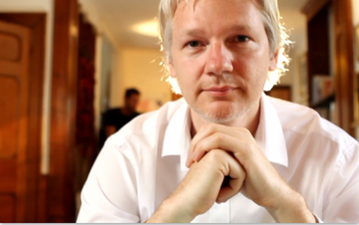 Varoufakis y otras Personalidades piden a Ecuador levante restricciones contra Assange
