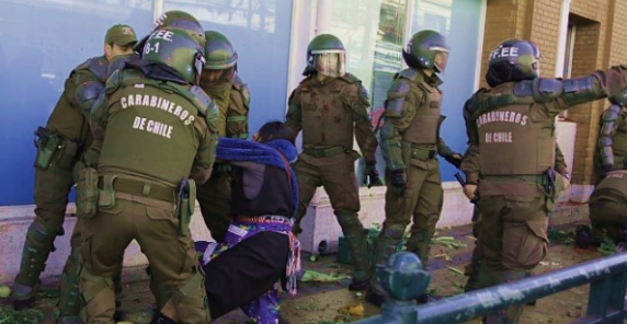 Convocan a manifestación en Temuco en defensa de comerciantes mapuche desalojadas por Carabineros