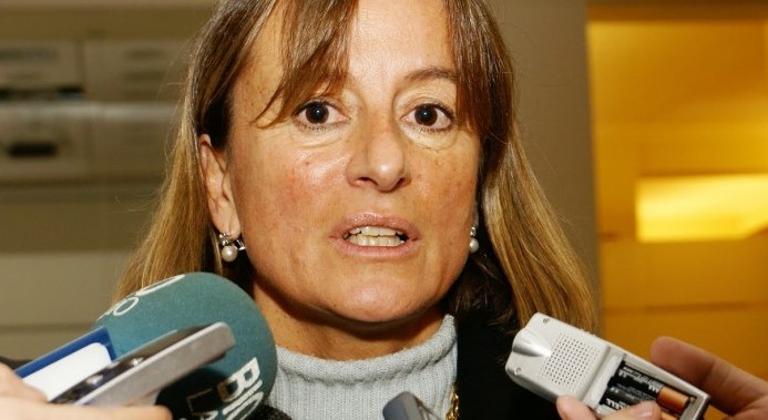 Critican que ex ministra de Piñera asuma como «directora independiente» de Barrick Gold