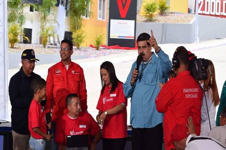 Nicolás Maduro: Solo en socialismo se resuelve el problema de la vivienda