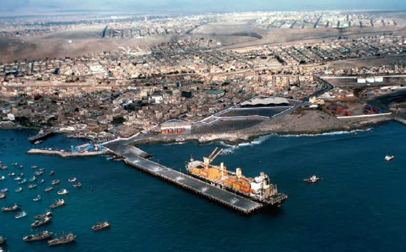 Gobierno de Bolivia anuncia inicio de importación de carga por el puerto peruano de Ilo