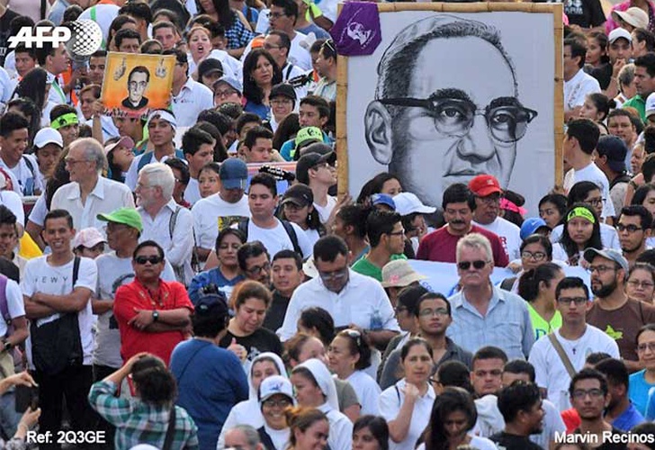 Realizaron peregrinación en honor a beato Óscar Arnulfo Romero