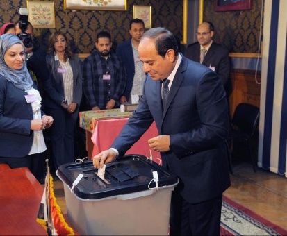 Al Sisi ejerce el voto