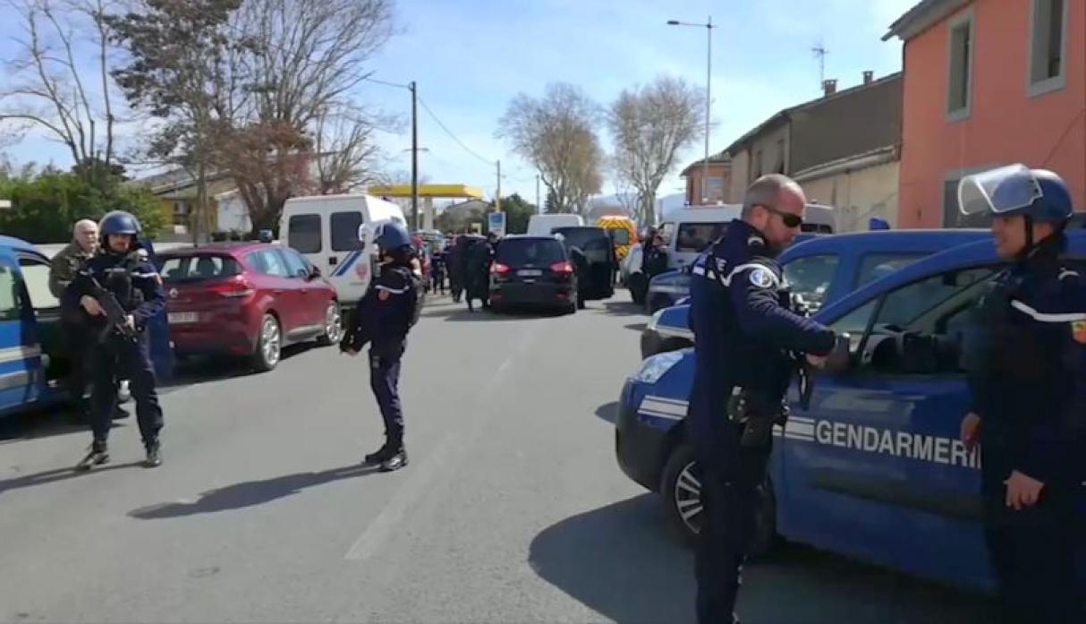 Cuatro muertos dejó una toma de rehenes en Francia