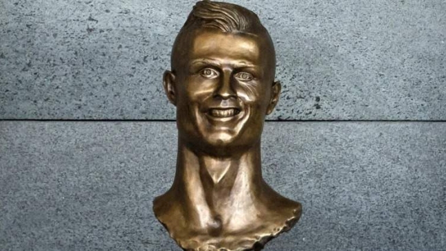 ¿Se reivindicó? Autor de cuestionada estatua de Cristiano Ronaldo hizo nueva figura del futbolista